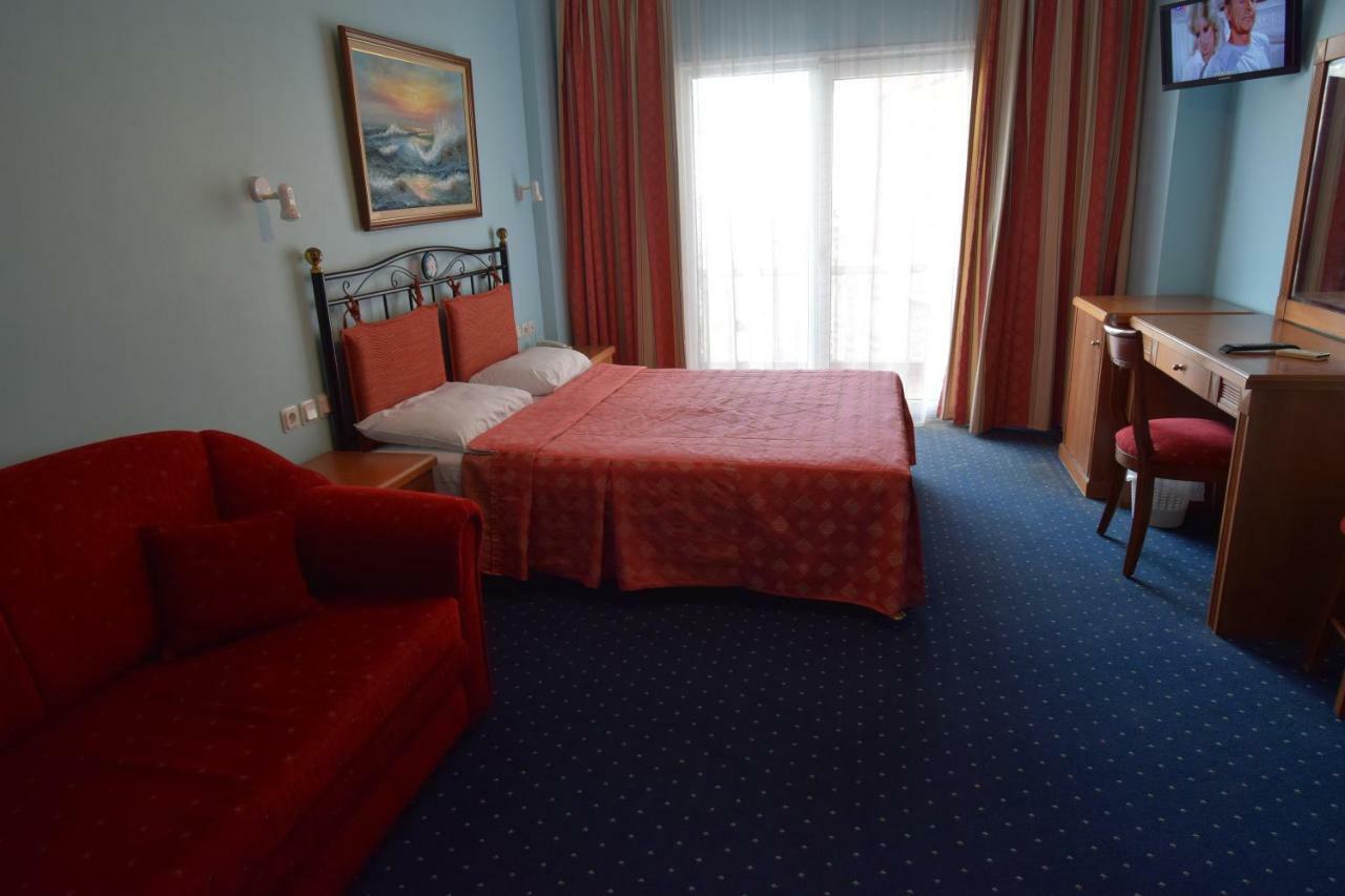 Hotel Aperio Paralia Katerinis Exterior photo